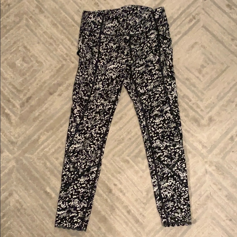 Lulu lemon leggings size 6